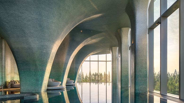 <b>InterContinental Taihu South Pool</b>. Images powered by <a href="https://www.leonardoworldwide.com/" title="Leonardo Worldwide" target="_blank">Leonardo</a>.