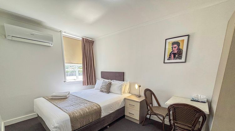 Hotel Gracelands Room