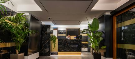 Hotel Trevi Lobby