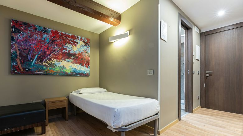 <b>Hotel Trevi Room</b>. Images powered by <a href="https://www.leonardoworldwide.com/" title="Leonardo Worldwide" target="_blank">Leonardo</a>.