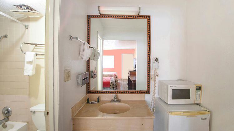 Daylite Inn Room