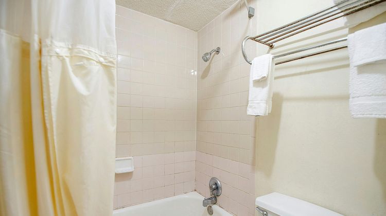 Daylite Inn Room