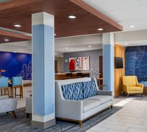 Holiday Inn Express Calhoun South Exterior