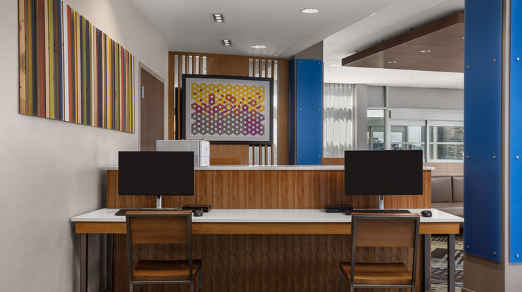 Holiday Inn Express & Suites Aurora Other