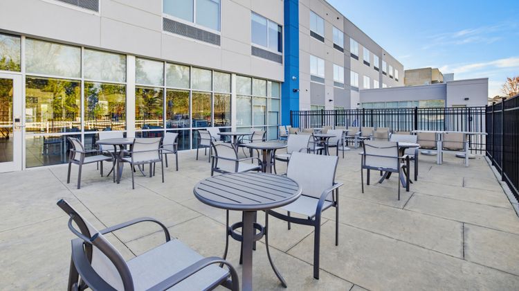 Holiday Inn Express Bethlehem/Winder Exterior