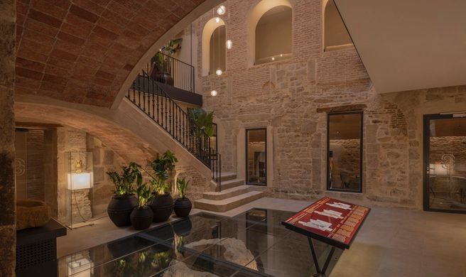 Gran Hotel Barcino Lobby