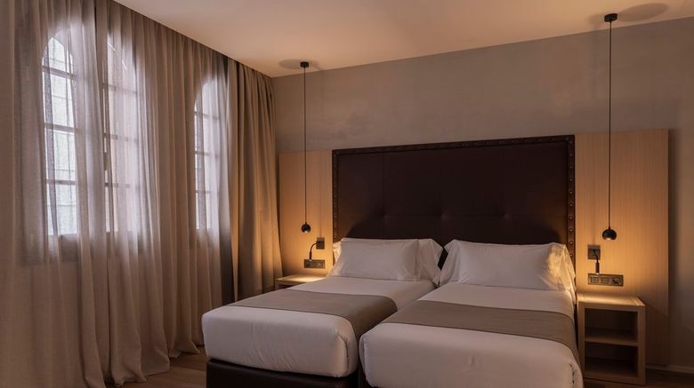 <b>Gran Hotel Barcino Room</b>. Images powered by <a href="https://www.leonardoworldwide.com/" title="Leonardo Worldwide" target="_blank">Leonardo</a>.