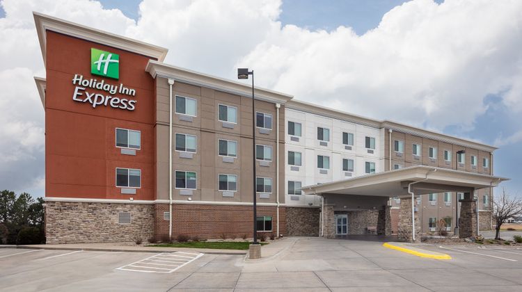Holiday Inn Express Exterior