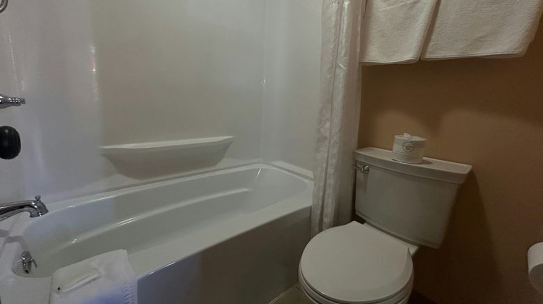 <b>Big 12 Motel Broken Bow Room</b>. Images powered by <a href="https://www.leonardoworldwide.com/" title="Leonardo Worldwide" target="_blank">Leonardo</a>.