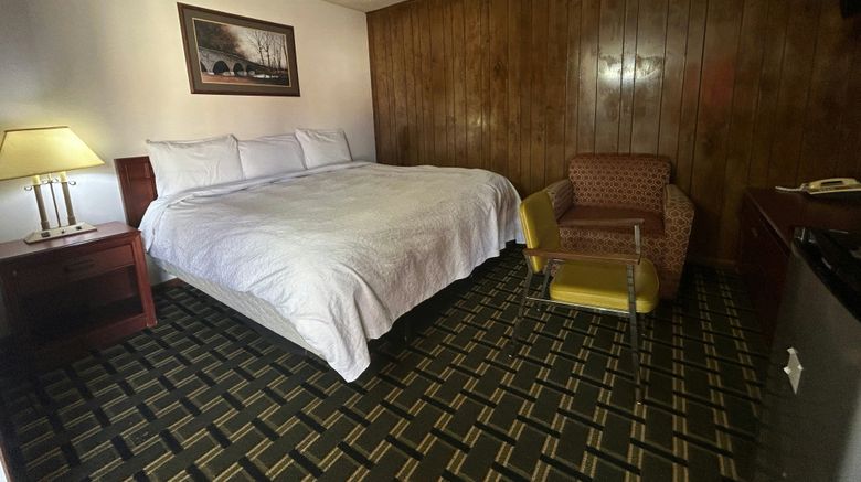 <b>Big 12 Motel Broken Bow Room</b>. Images powered by <a href="https://www.leonardoworldwide.com/" title="Leonardo Worldwide" target="_blank">Leonardo</a>.