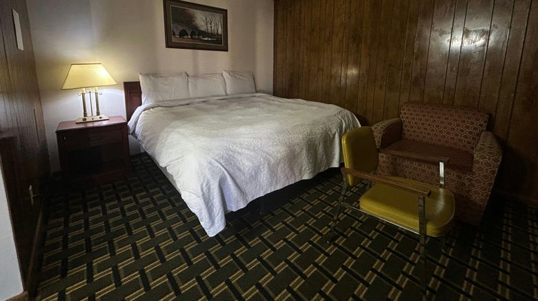 <b>Big 12 Motel Broken Bow Room</b>. Images powered by <a href="https://www.leonardoworldwide.com/" title="Leonardo Worldwide" target="_blank">Leonardo</a>.