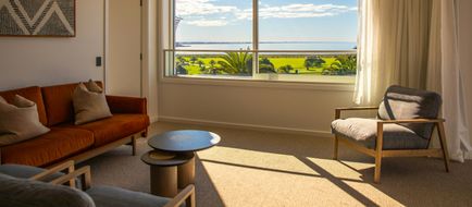 Sea Breezes Exterior
