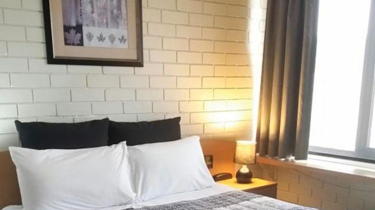 White Manor Motel Room