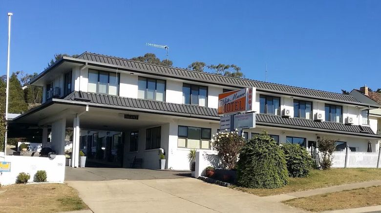 White Manor Motel Exterior. Images powered by <a href="https://www.leonardoworldwide.com" target="_blank" rel="noopener">Leonardo</a>.