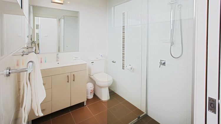 Charlestown Executive Apartments Room