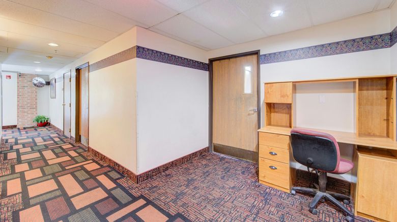 <b>Amerihost Inn & Suites Fulton Lobby</b>. Images powered by <a href="https://www.leonardoworldwide.com/" title="Leonardo Worldwide" target="_blank">Leonardo</a>.
