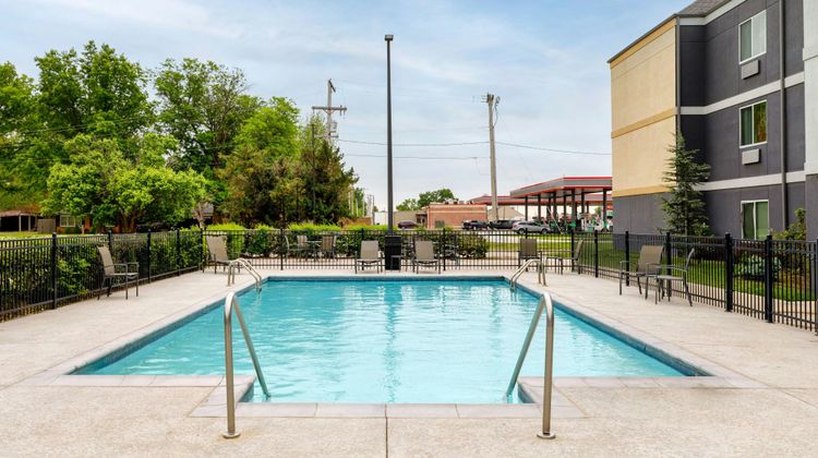 Fairfield Inn by Marriott Pool