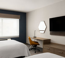 Holiday Inn Express & Suites Rapid City Room