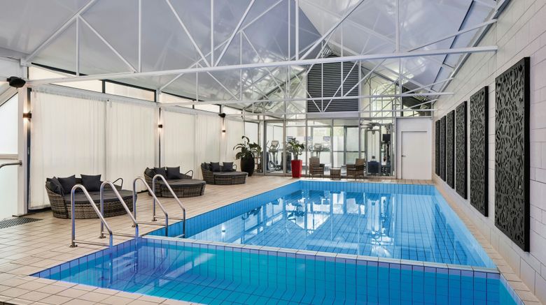 <b>Melbourne Marriott Hotel Pool</b>. Images powered by <a href="https://www.leonardoworldwide.com/" title="Leonardo Worldwide" target="_blank">Leonardo</a>.