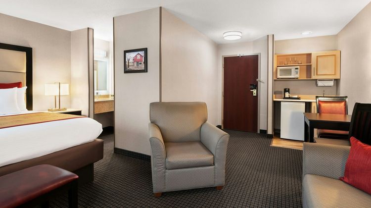 Lancaster Suites Room