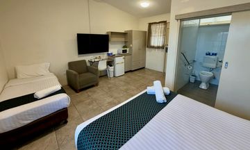 Ashwood  Motel