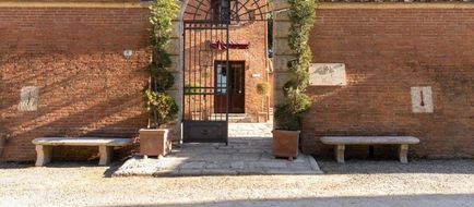 Castello di Leonina Relais Exterior