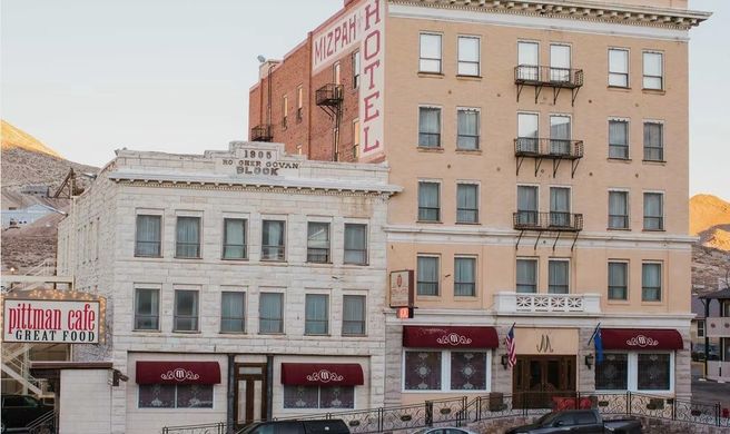 Mizpah Hotel Exterior