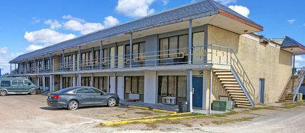 Sunset Inn Flatonia Exterior