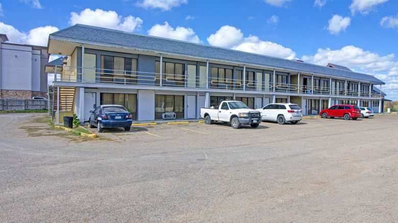 <b>Sunset Inn Flatonia Exterior</b>. Images powered by <a href="https://www.leonardoworldwide.com/" title="Leonardo Worldwide" target="_blank">Leonardo</a>.