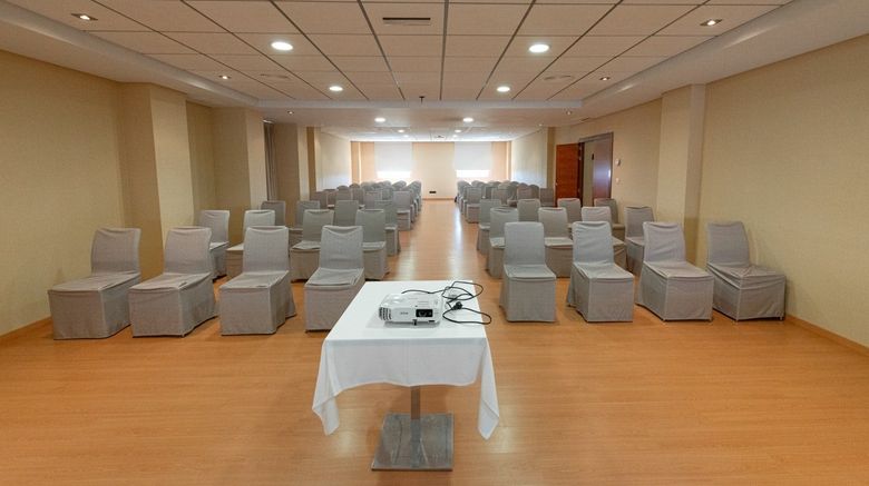 <b>Sercotel Hotel Riscal Meeting</b>. Images powered by <a href="https://www.leonardoworldwide.com/" title="Leonardo Worldwide" target="_blank">Leonardo</a>.