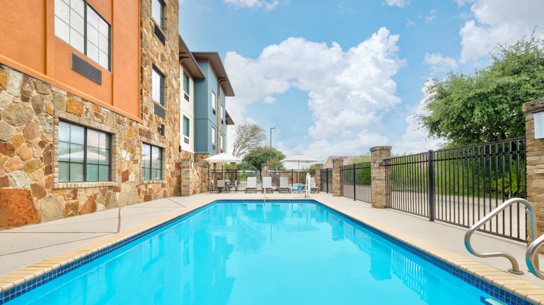 <b>Holiday Inn Express Marble Falls Pool</b>. Images powered by <a href="https://www.leonardoworldwide.com/" title="Leonardo Worldwide" target="_blank">Leonardo</a>.