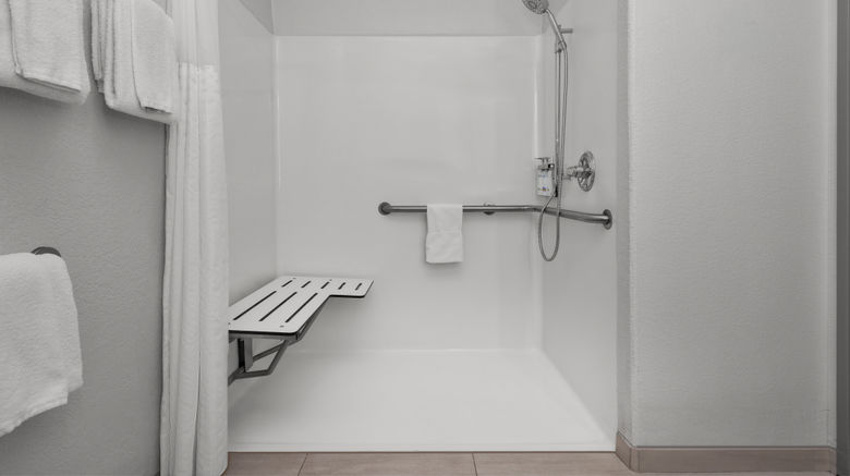 <b>Holiday Inn Express Marble Falls Room</b>. Images powered by <a href="https://www.leonardoworldwide.com/" title="Leonardo Worldwide" target="_blank">Leonardo</a>.