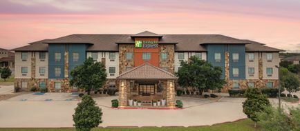 Holiday Inn Express Marble Falls Exterior