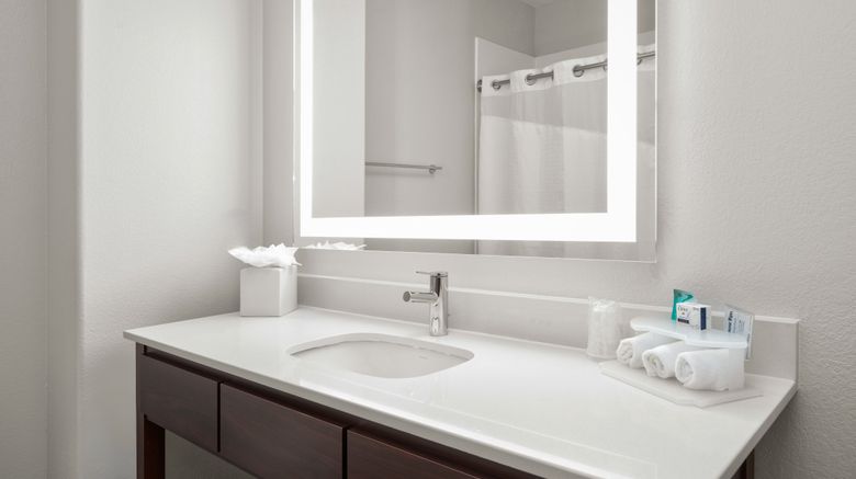<b>Holiday Inn Express Marble Falls Room</b>. Images powered by <a href="https://www.leonardoworldwide.com/" title="Leonardo Worldwide" target="_blank">Leonardo</a>.