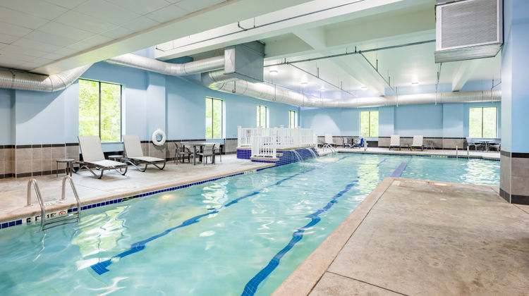 Holiday Inn Express & Suites Columbus Pool