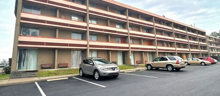 Airport Inn Exterior