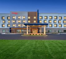 Hampton Inn Lawrenceburg Exterior