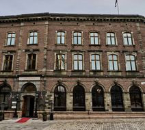 Opus XVI, Bergen Exterior