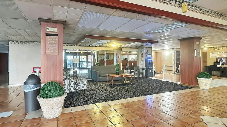 Airport Inn Lobby