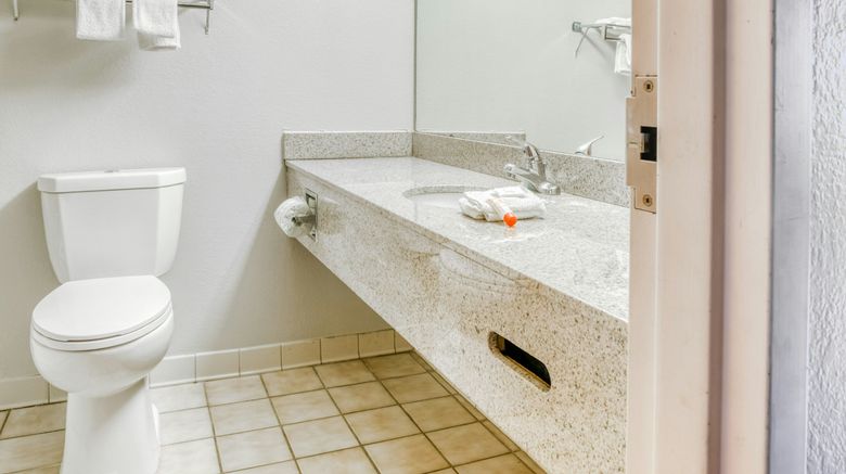 <b>OYO Hotel Burlington South Room</b>. Images powered by <a href="https://www.leonardoworldwide.com/" title="Leonardo Worldwide" target="_blank">Leonardo</a>.