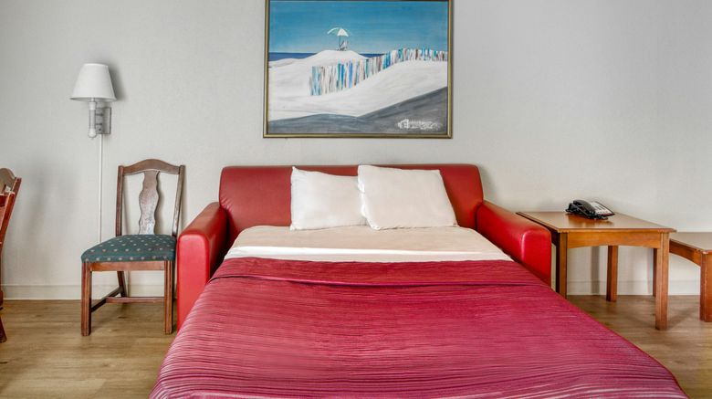 <b>OYO Hotel Burlington South Room</b>. Images powered by <a href="https://www.leonardoworldwide.com/" title="Leonardo Worldwide" target="_blank">Leonardo</a>.
