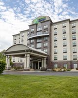 Holiday Inn Express & Suites Columbus