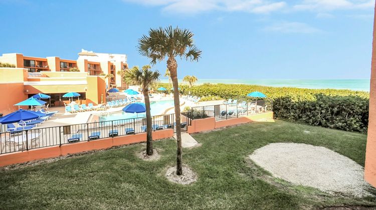 Oceanique Resort Exterior