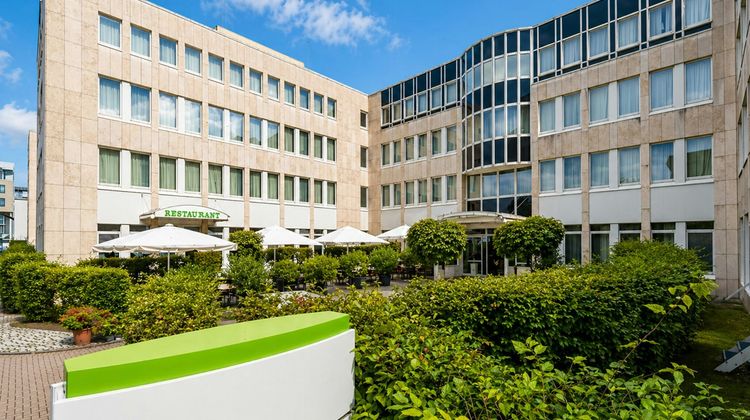 Sunday Hotel Frankfurt Arpt-Neu-Isenburg Exterior