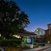 Holiday Inn Express & Suites Paso Robles