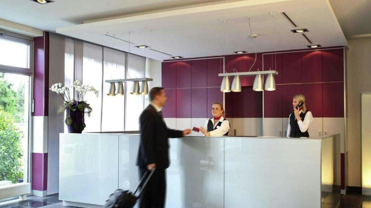 Sunday Hotel Dusseldorf City Nord Lobby