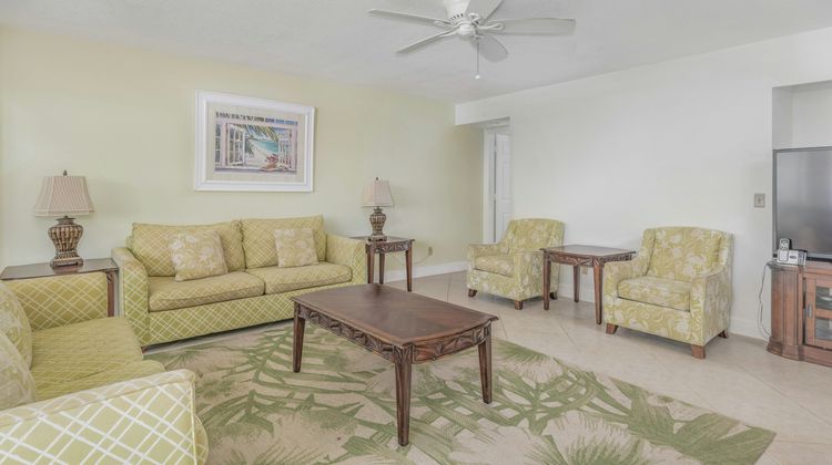 Turtle Reef Club Room