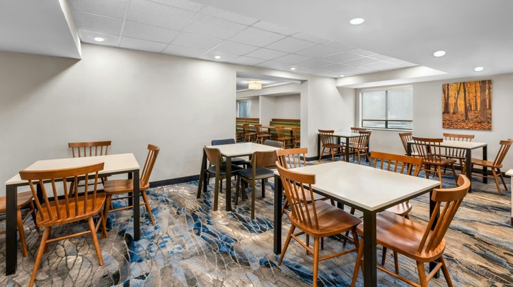 Fairfield Inn by Marriott Boston/Woburn Restaurant