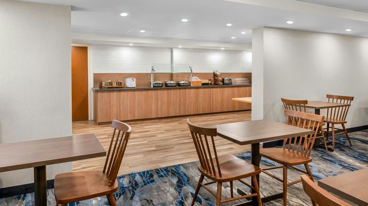 Fairfield Inn by Marriott Boston/Woburn Restaurant