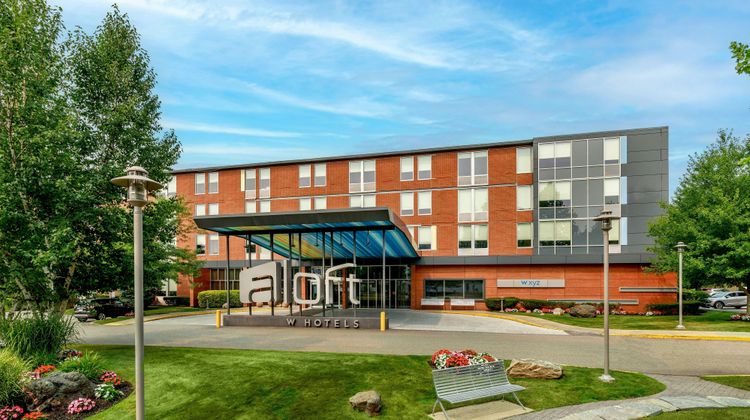 aloft Lexington Exterior